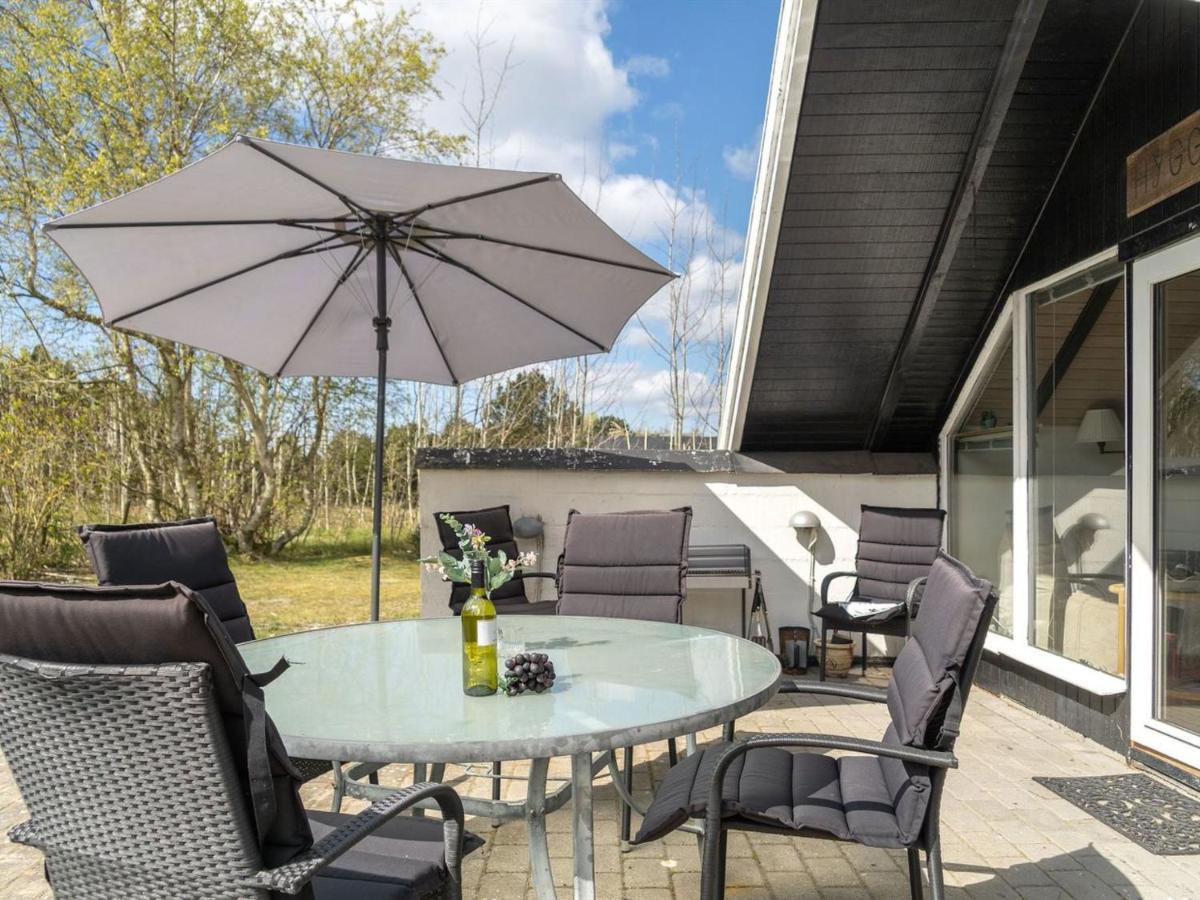 Holiday Home Arnfin - 160M From The Sea In Lolland- Falster And Mon By Interhome Rødby エクステリア 写真